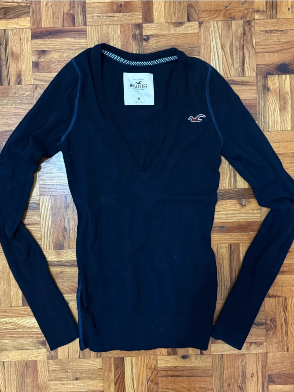 HOLLISTER Sweater - Picture 1 of 3